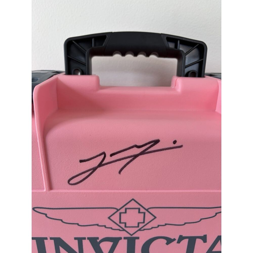 Invicta 2305FTMIA-8BUNDLE Miami‎ Bundle Pink Case with 8 Assorted Watches - Picture 3 of 11